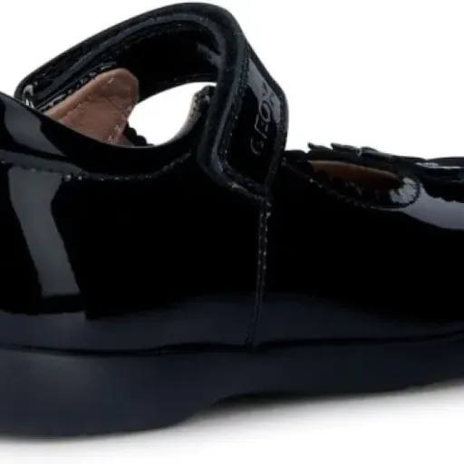 Geox Girl's J Naimara Ballet Flat Review: breathable school shoe that looks smart but may not last