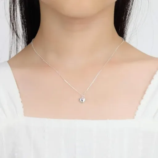 Philip Jones Kid's Sterling Silver Heart Necklace Review: a cute first necklace with a few drawbacks