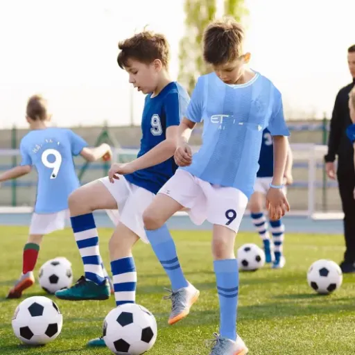 Heartsking Kids Football Kit Review: cheap full set that kids love, parents just tolerate