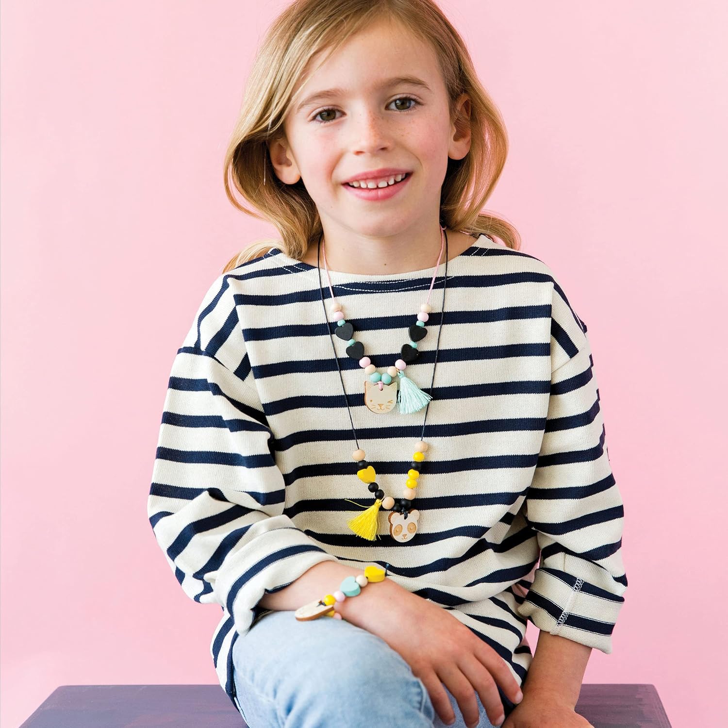 Animal Glam Wood Jewellery Set Craft Kit– Activity Set to Make Charm Bracelets and Necklaces for Women – Creative Toys for Ages 6+ – Ideal Crafts for Kids Jewelry